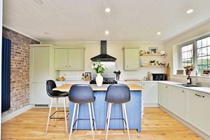 Photo 11- click for photo gallery